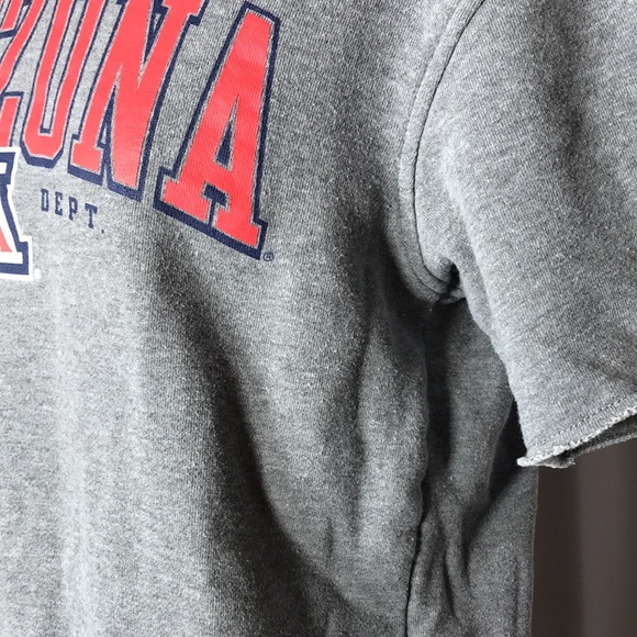 U of A short sleeve grey hoodie - Picture 2 of 4